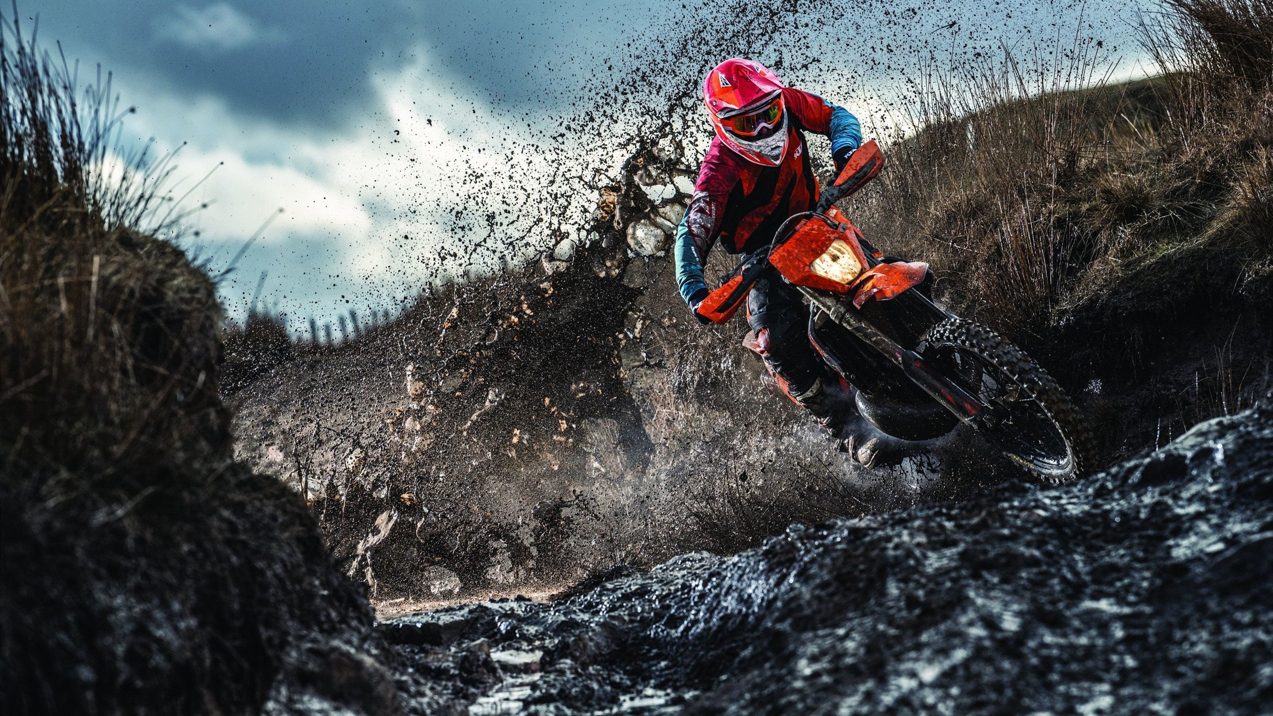 CBA赛场的中国少年燃爆全场，中国男篮少年队